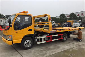 崇仁哪里有拖车服务